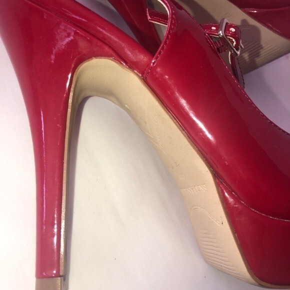 Enzo Angiolini Red Patent Leather Peep Toe Slingback Platform Heels - Picture 16 of 16